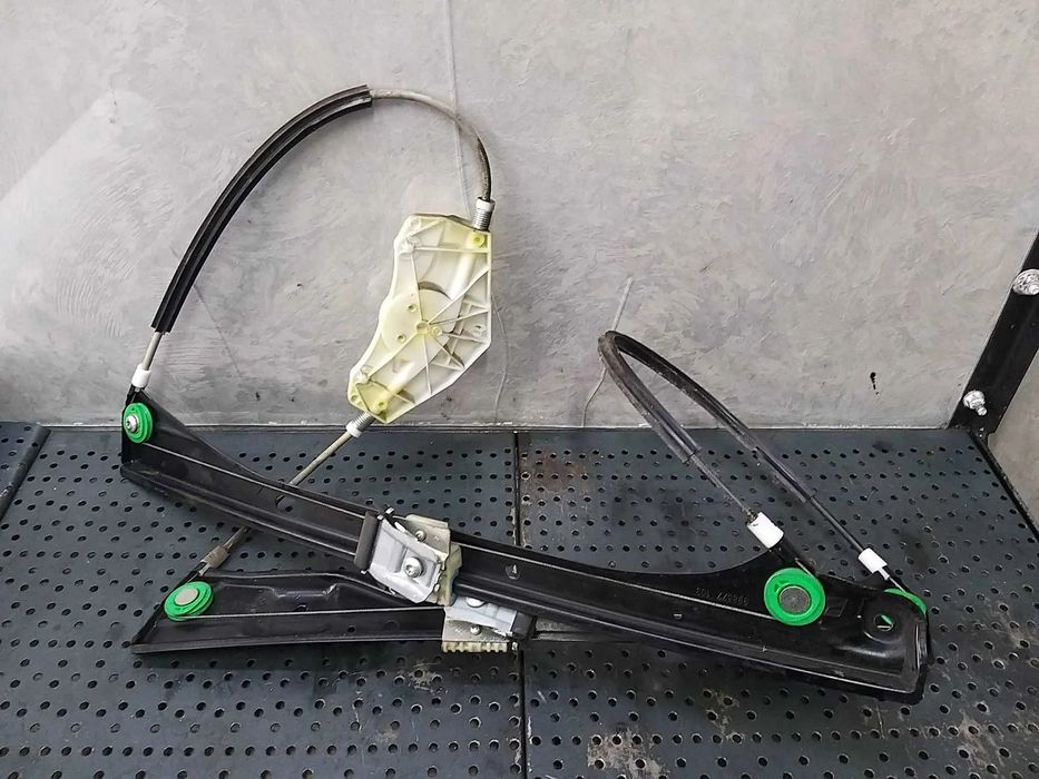 Macara geam electric dreapta fata vw golf 6 plus 998577103