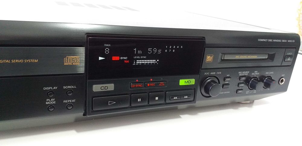 CD/ Minidisc SONY Deck MXD-D1