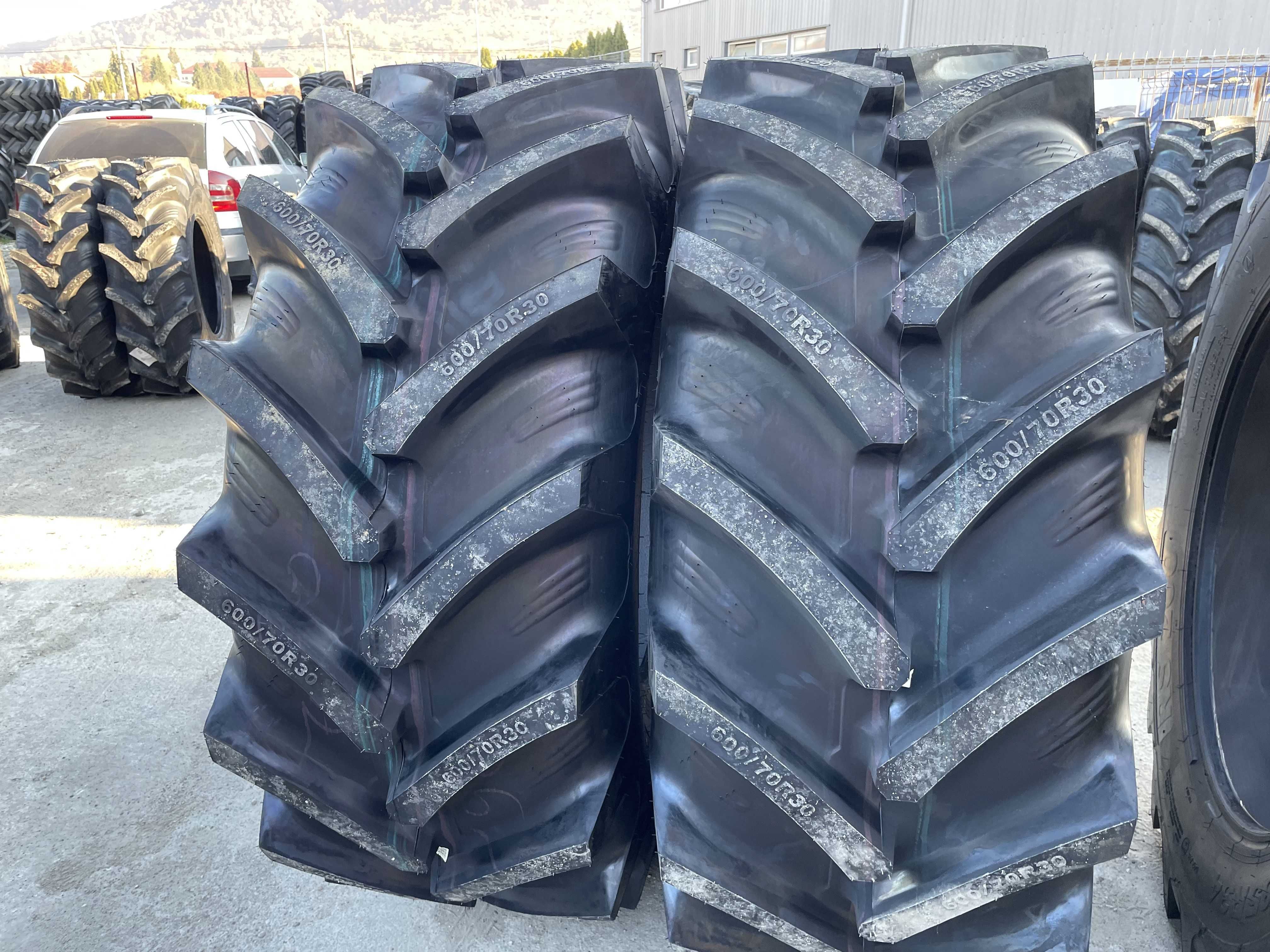 OZKA 600/70R30 Anvelope de tractor fata Radiale R30