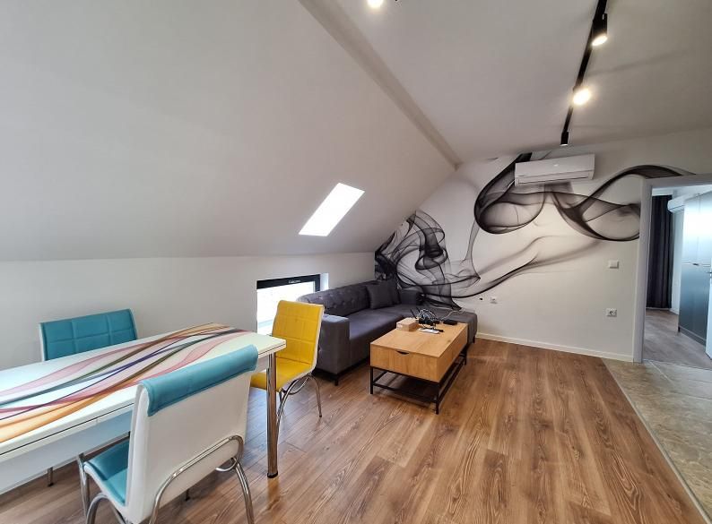 Дава се под наем Двустаен апартамент в Пловдив, Христо Смирненски - 60 кв.м за 425 € - Снимка #2