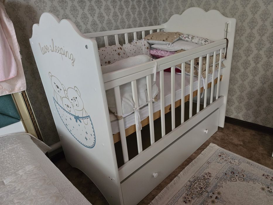 Продается детский манеж-кровать