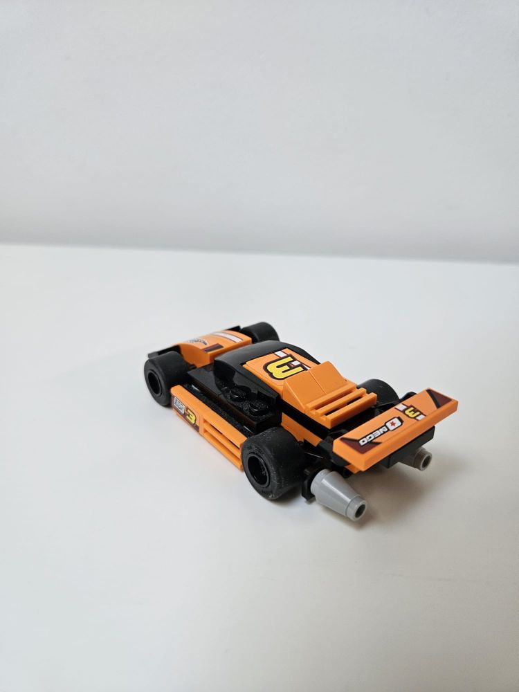 Lego Racers 8304 - Smokin’ Slickster (2011)