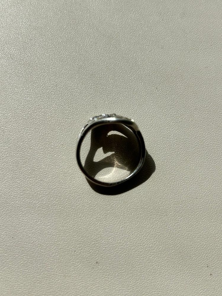 Серебряное кольцо