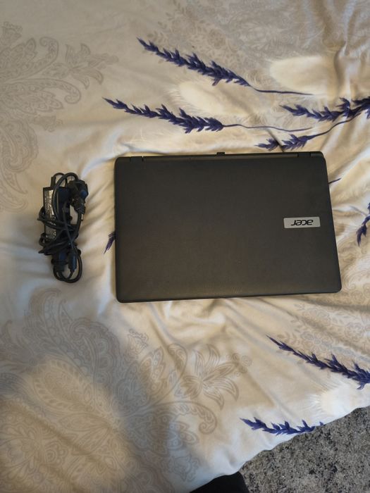 Vând Laptop acer