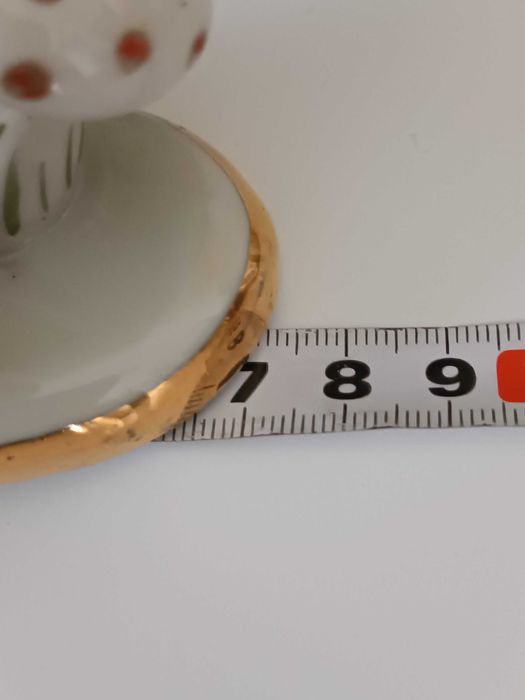 Българска, порцеланова фигурка