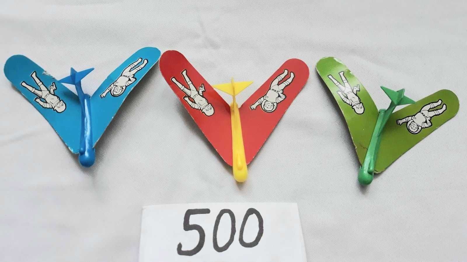 Avioane vechi de colecție nu trimit în țară predare personal în centru