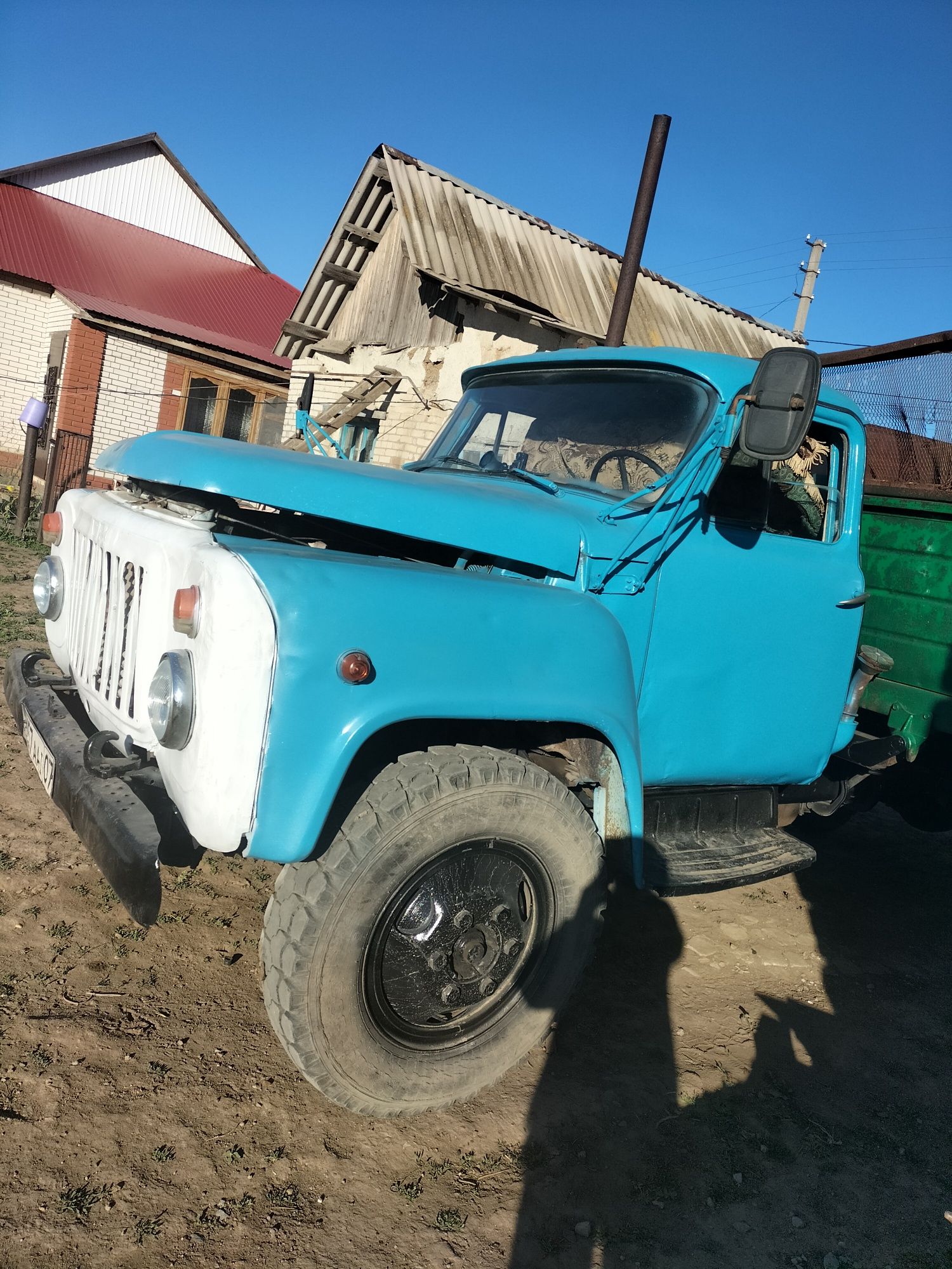 Продаётся газ 53 самосвал