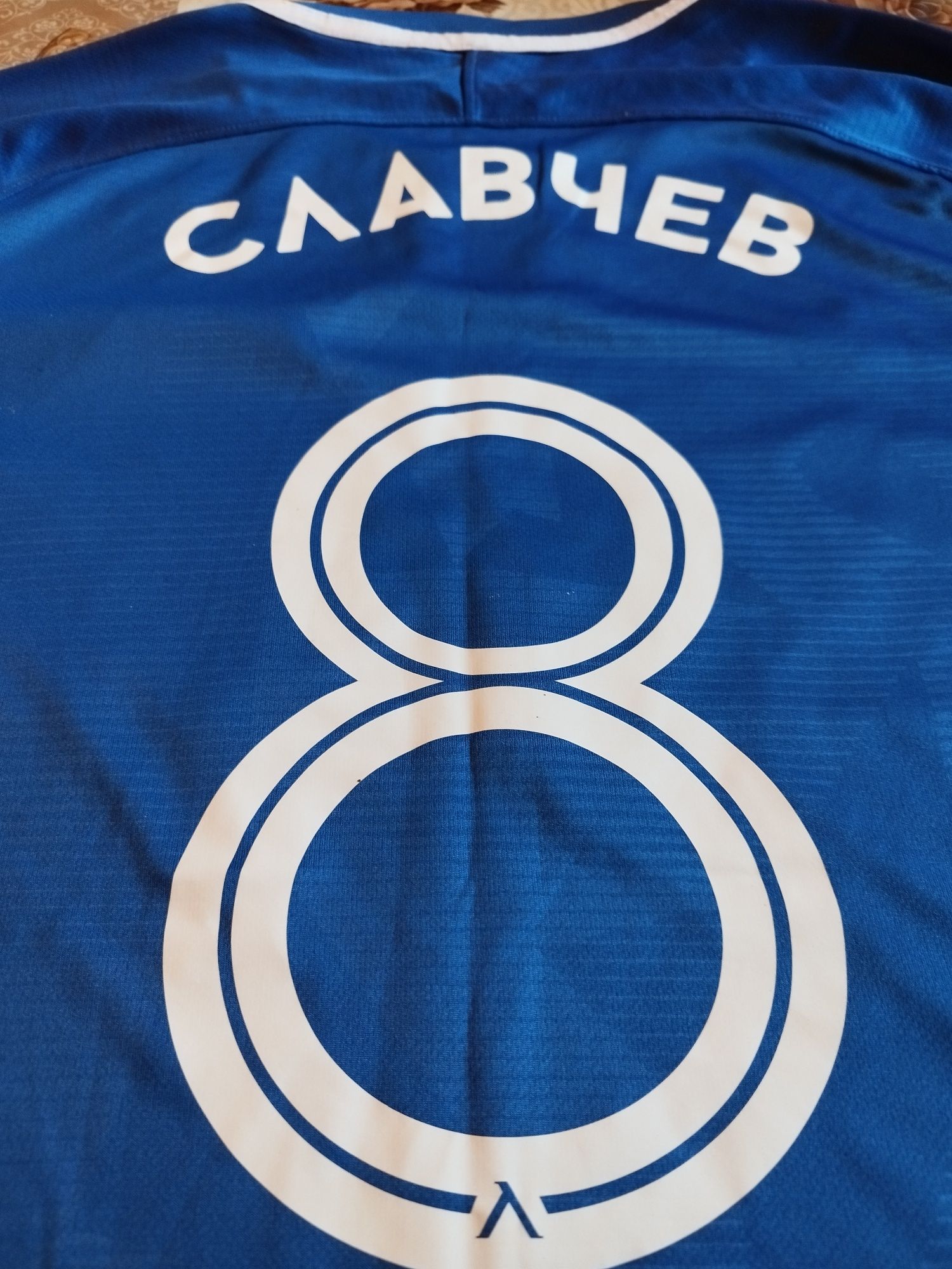 Тениска на Славчев