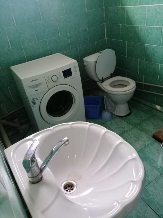 Дом продаётся 12 соттык ЖД Вокзалда