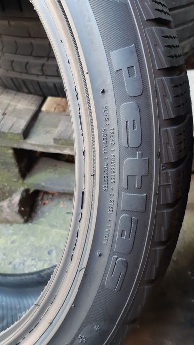 225/40r18 iarnă marca Petlas, GripMax preț 220 lei/buc