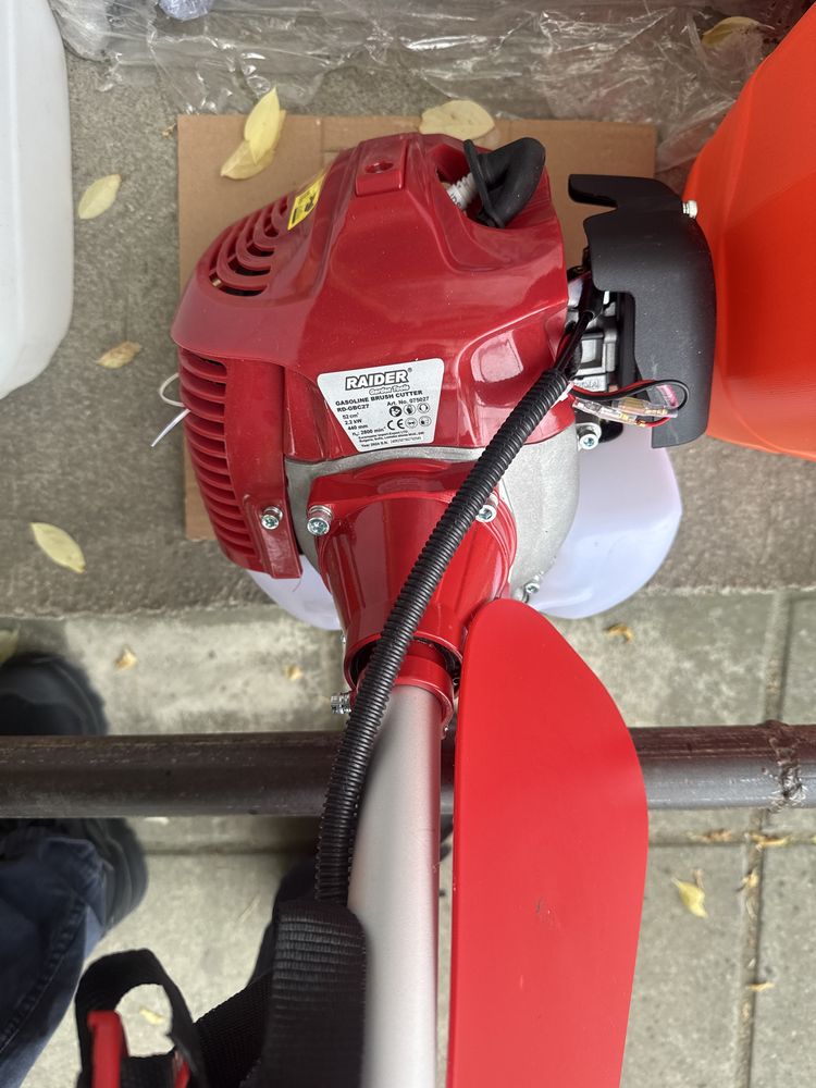 Бензинова коса с нож  корда самар  шлем  Raider 2200 w