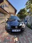 Se vinde volkswagen golf V 1.9 tdi 105 cp