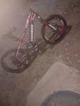 De vânzare bicicleta caraiman are 7 viteze este și de munte