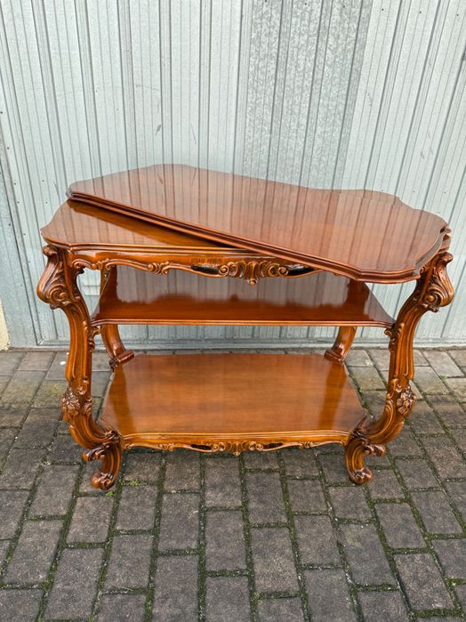 Барокова конзола за телевизор