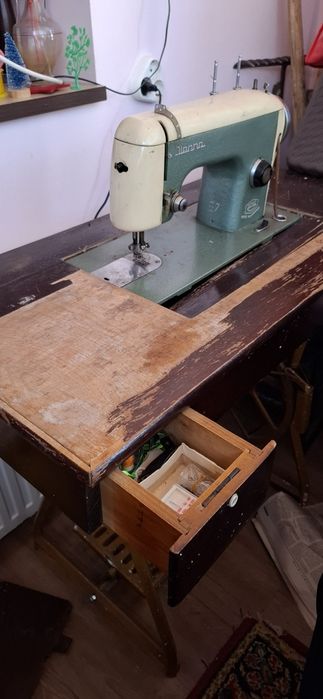 Masina de cusut ileana