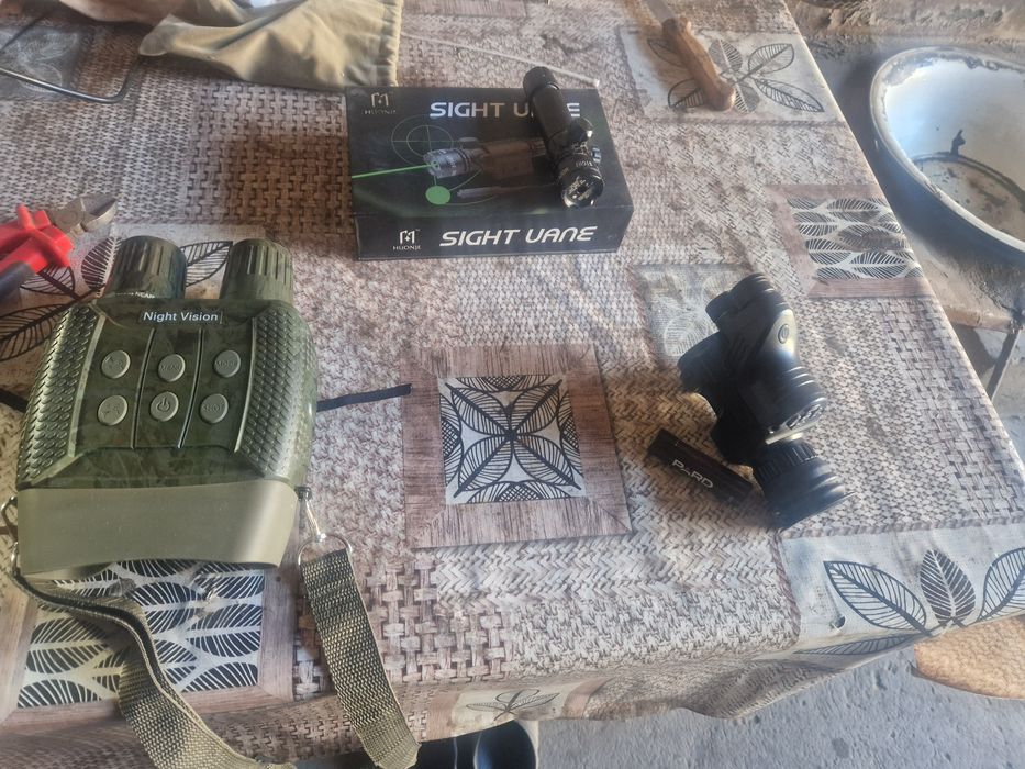 Vând Monoclu ,binoclu și laser