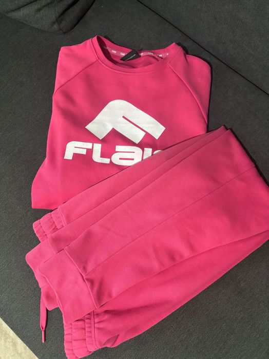 Дамски екип FLAIR