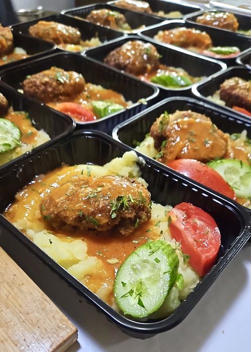 Доставка Комплексных обедов по 1300 тенге