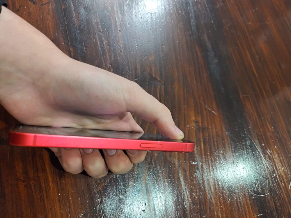 iPhone 12 mini red Product Urgent