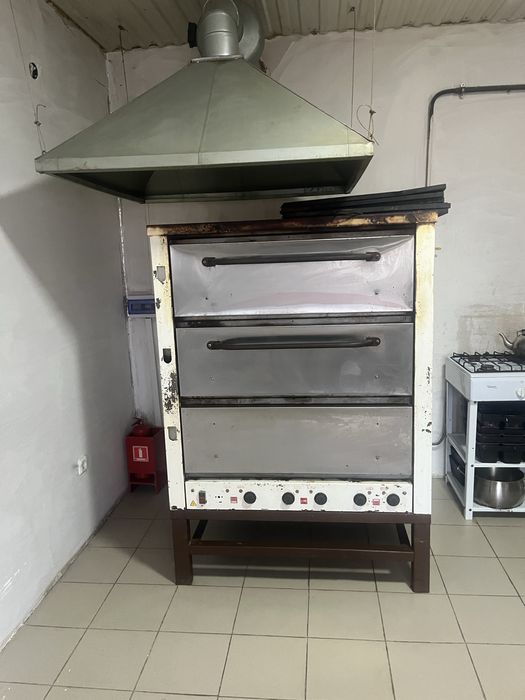 Печь хлебопекарная ХПЭ 500 + вытяжка бірге сатылады