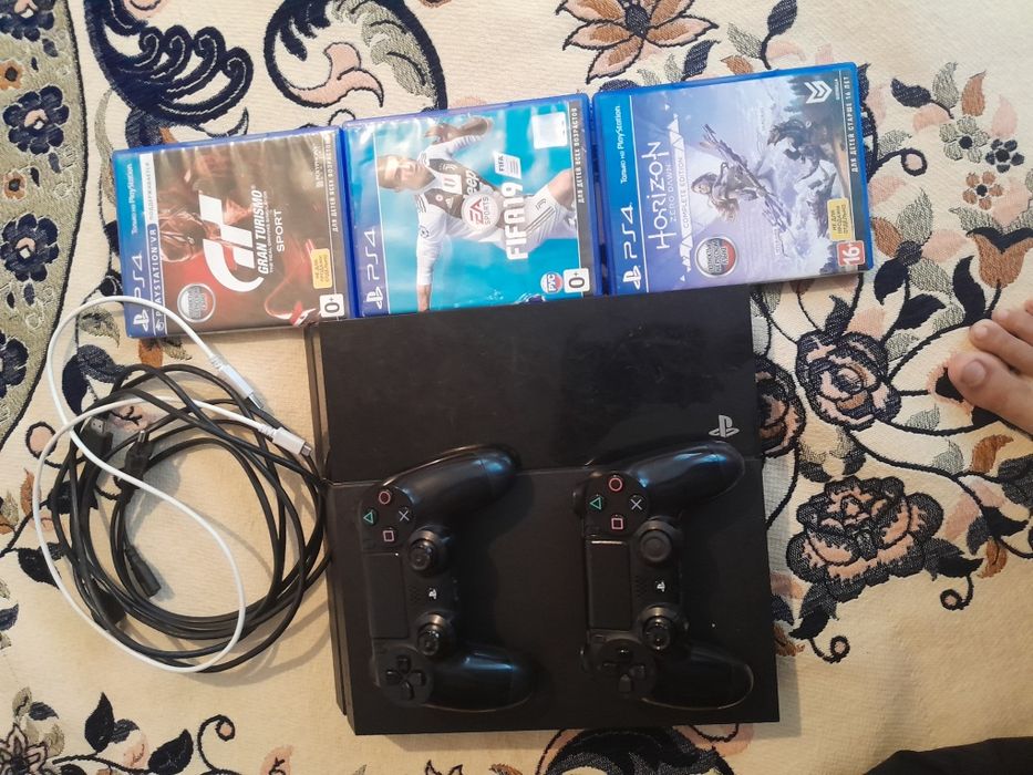 Playstion ps4 сатылады