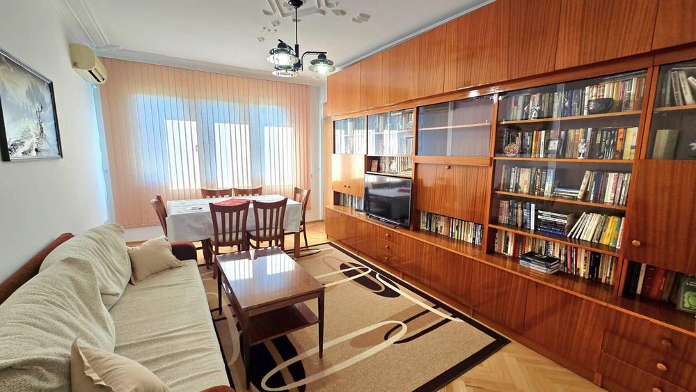 Дава се под наем Тристаен апартамент в Пловдив, Кючук Париж - 93 кв.м за 460 € - Снимка #1