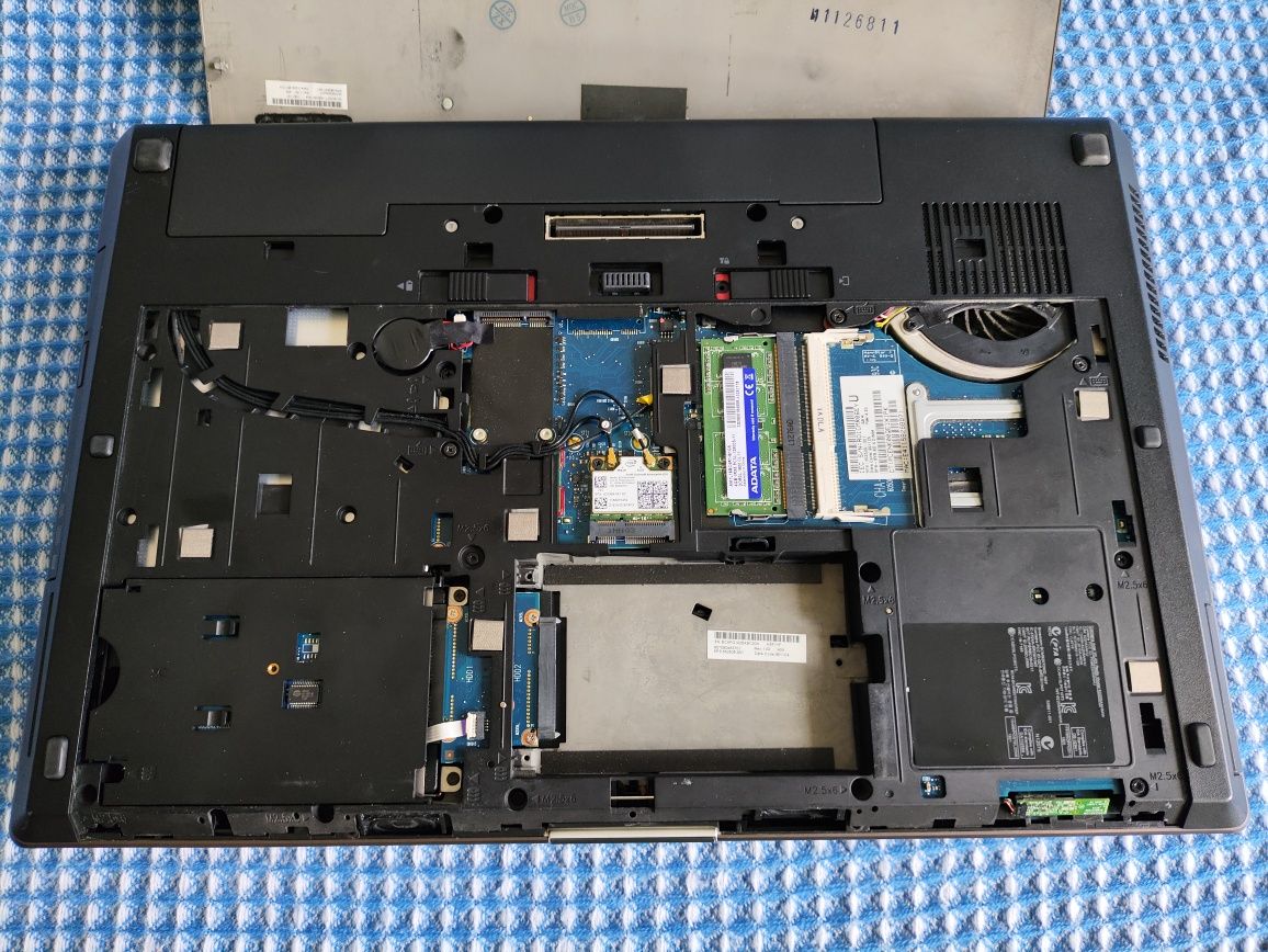 HP 8760w Dreamcolor