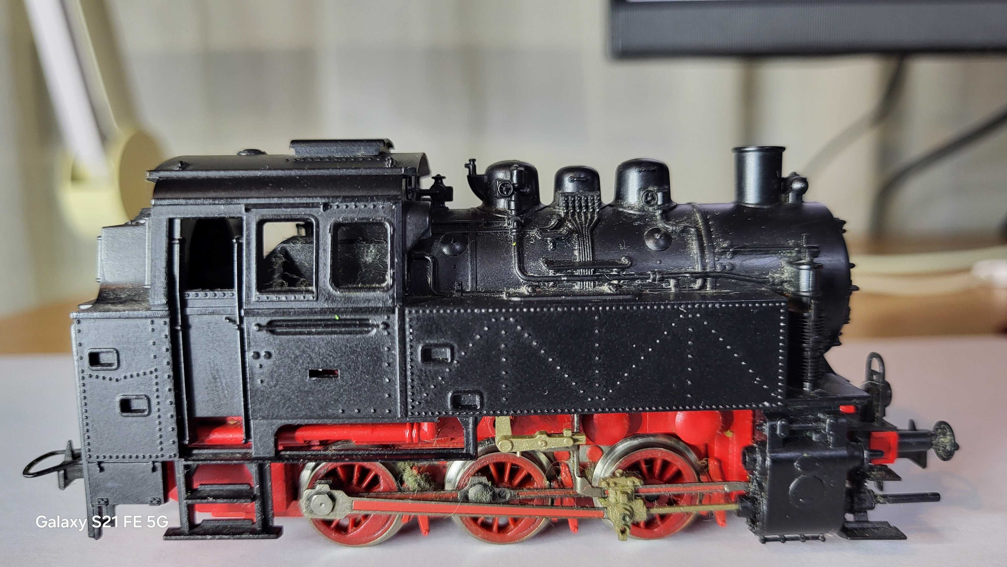 Roco 63338 Locomotiva cu abur Br 80 , DB, epoca III Testata
