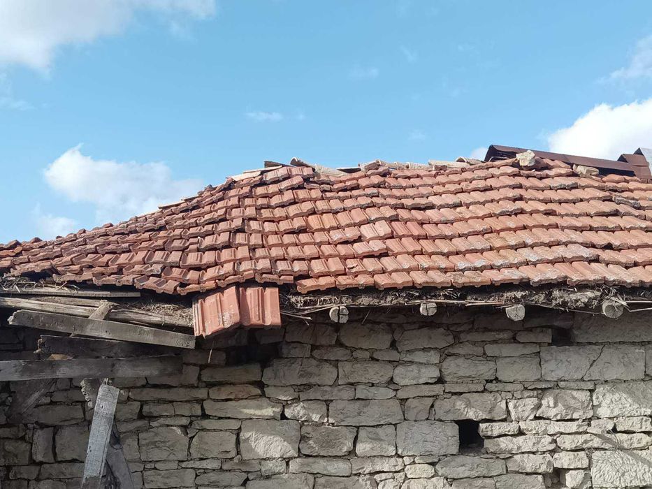 Продавам дялан камък 70-80 м3