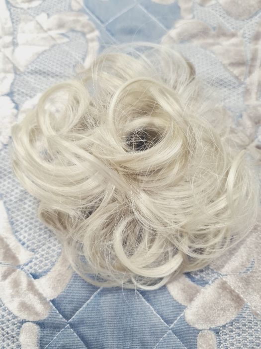 Шиньон-резинка из искуственных волос