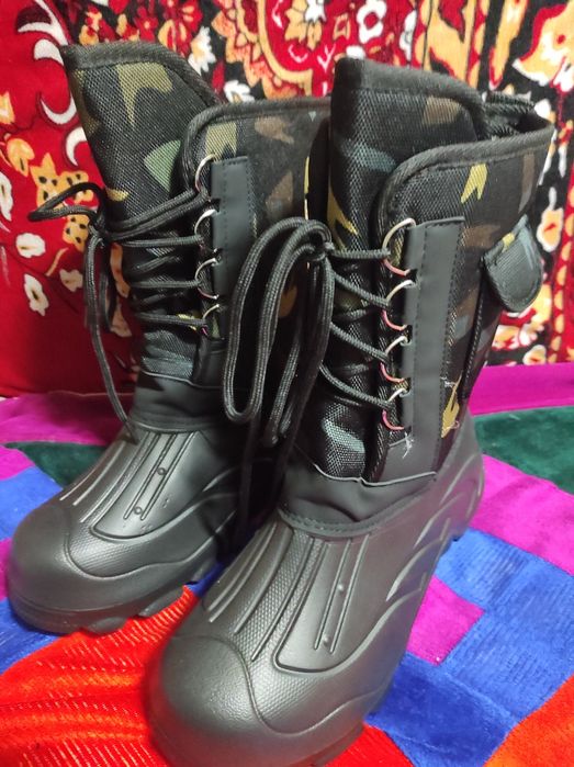 Продам зимние мужские сапоги