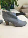 Botine albastru deschis Caprice din piele