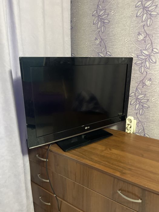 Телевизор LG плазменный