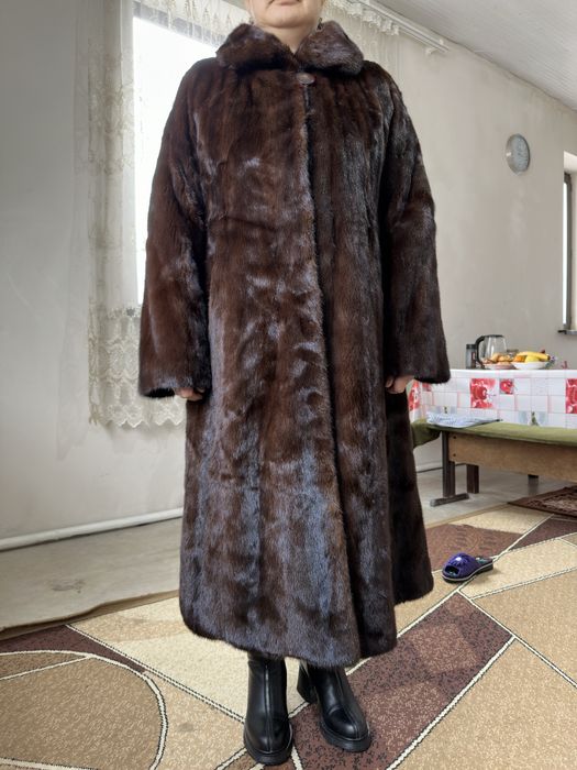 Шуба в отличном состояний