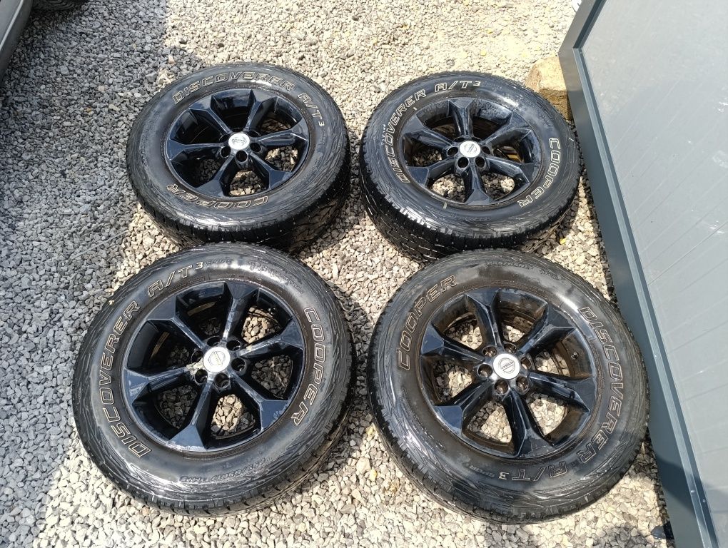 Летни гуми с джанти за Nissan Navara