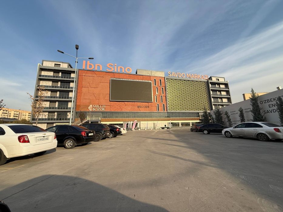 Дўкон сотилади ибн сино савдо марказида