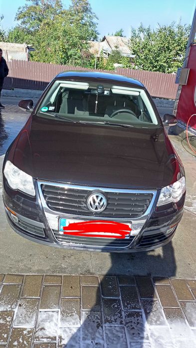 Vând Volkswagen Passat b6