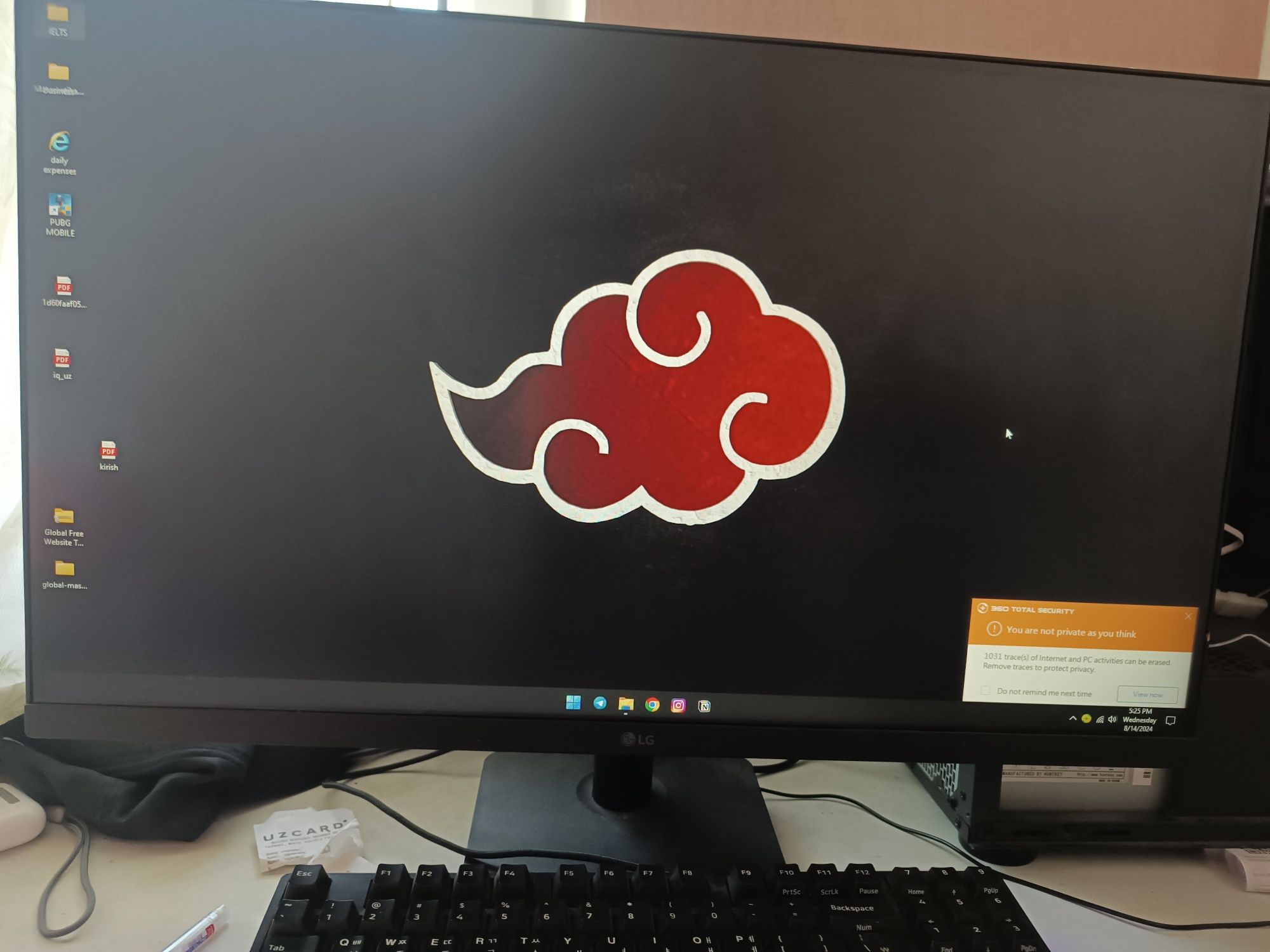 LG monitor karobka lari bilan . Juda kop funksyali
