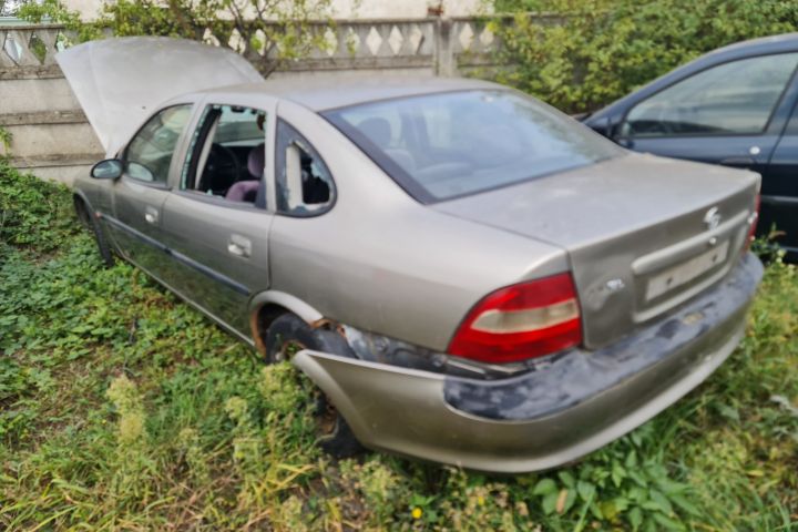 Piese Opel Vectra B