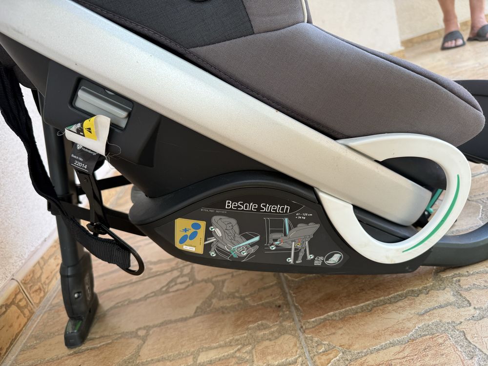 Scaun auto pentru copii BeSafe Stretch RF 6 luni-7 ani