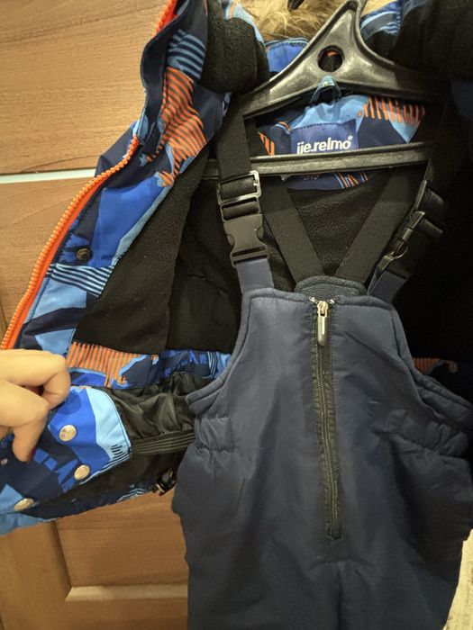 Продам зимний  комбинезон для мальчка в хорошем состоянии