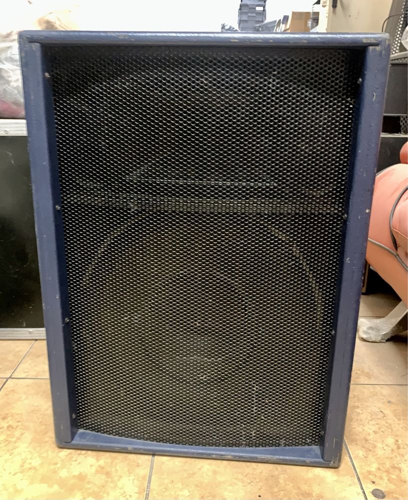 Turbosound TFM 330