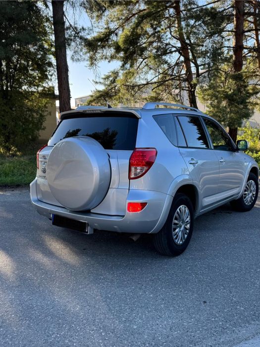 Vand Toyota rav 4