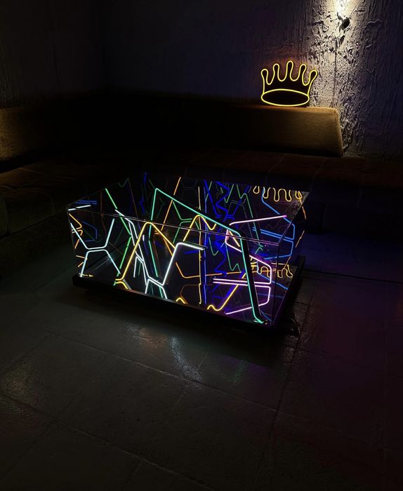Дизайнерска инфинити Маса / Infinity Table