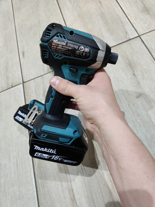 Impact și Autofiletantă Makita 18V Brushless