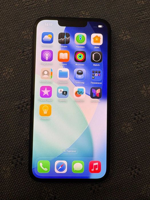 Продавам iphone 13