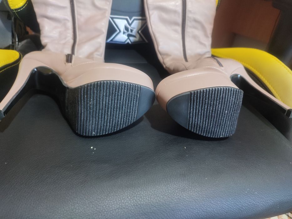 Cizme peste genunchi de piele