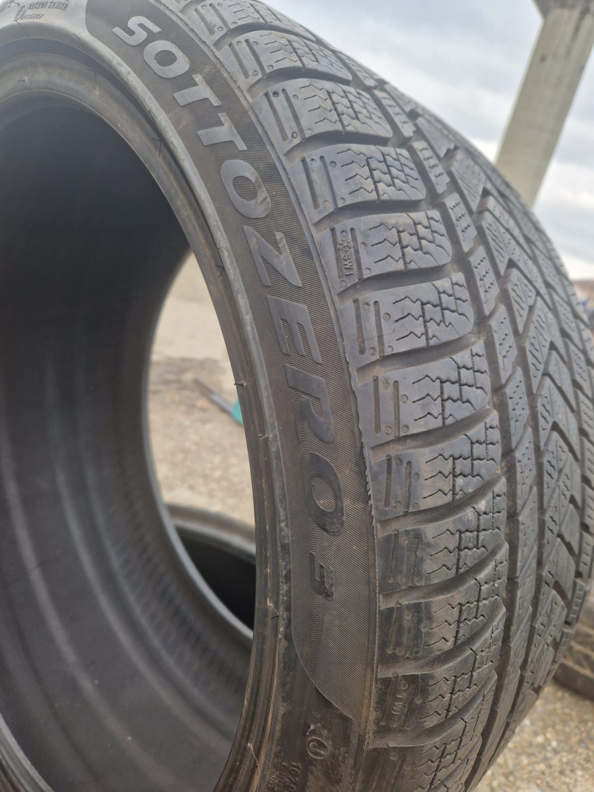 295/30R20 101W M+S Pirreli Sottozero 3 dot 2019