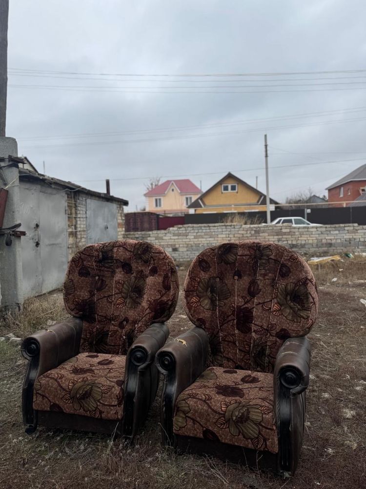 Продам 2 кресло
