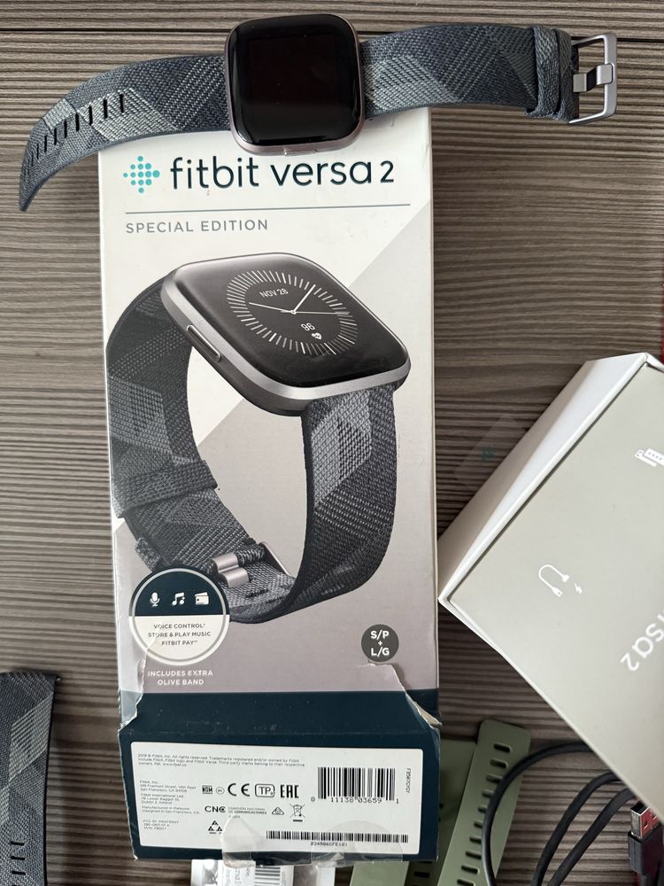 Смарт часовник Fitbit Versa 2